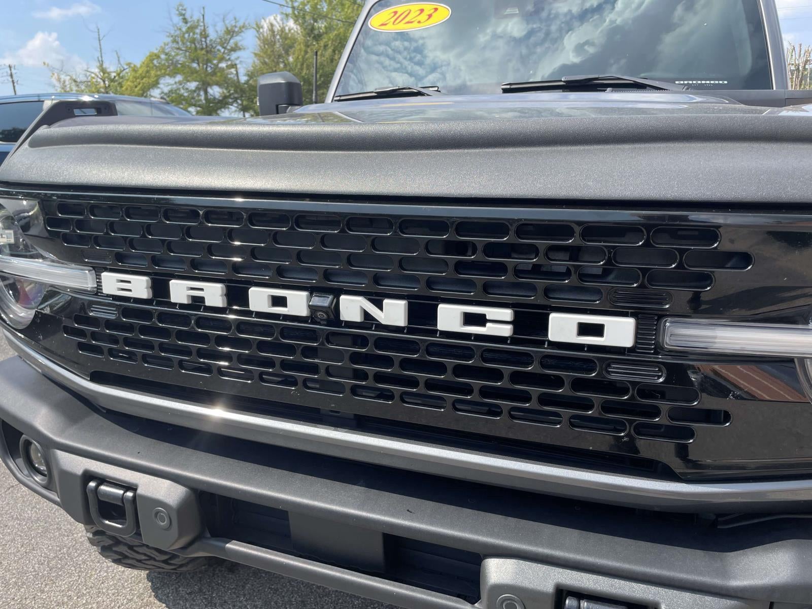 2023 Ford Bronco Base