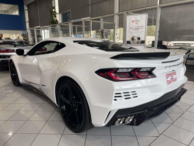 2025 Chevrolet Corvette E-Ray 1LZ