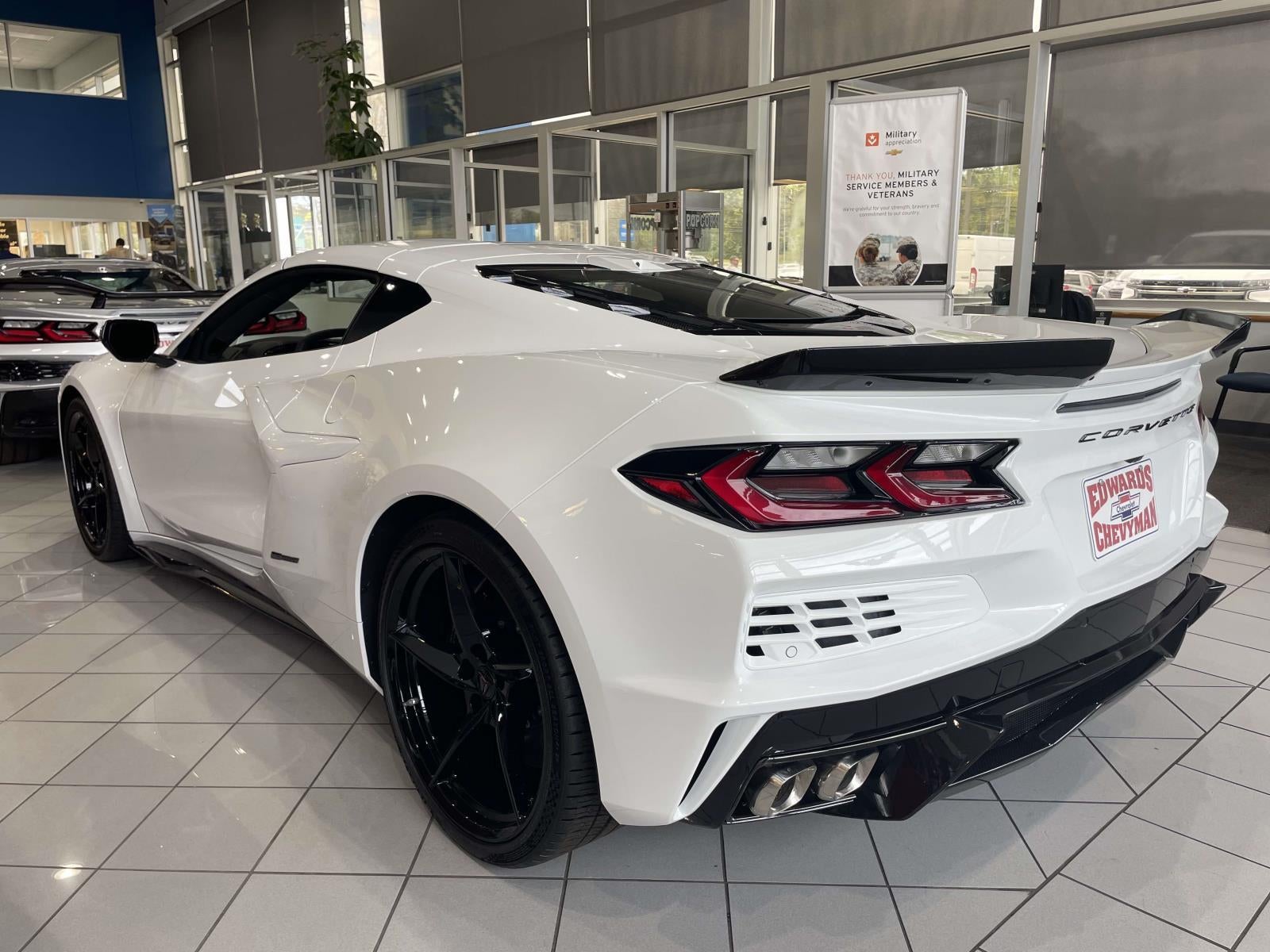 2025 Chevrolet Corvette E-Ray 1LZ