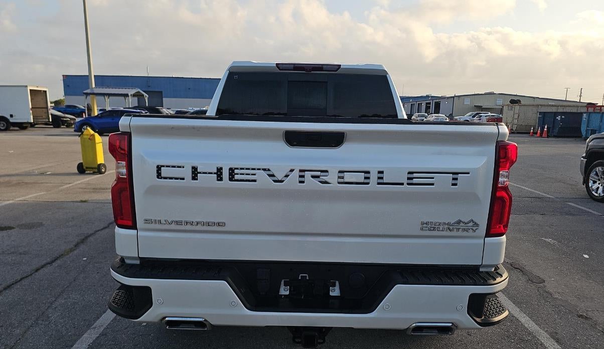 2023 Chevrolet Silverado 1500 High Country