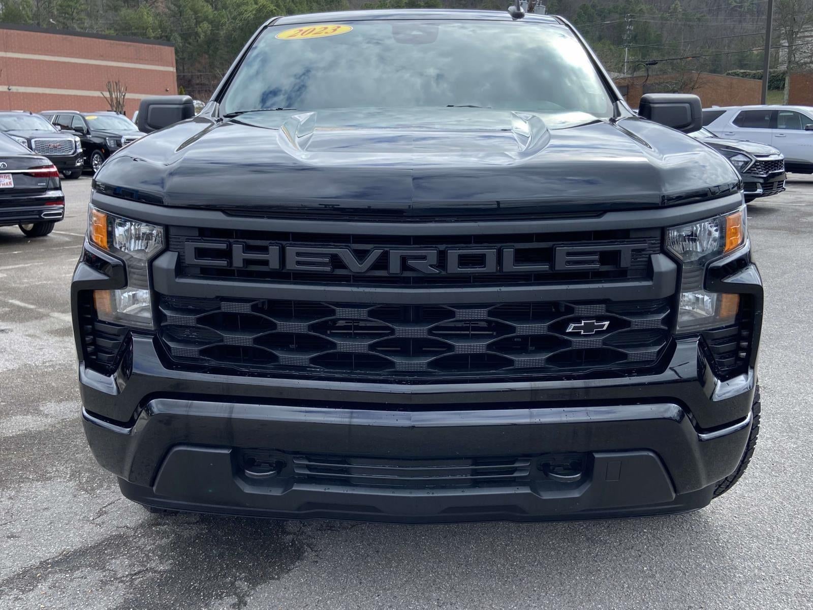 2023 Chevrolet Silverado 1500 Custom