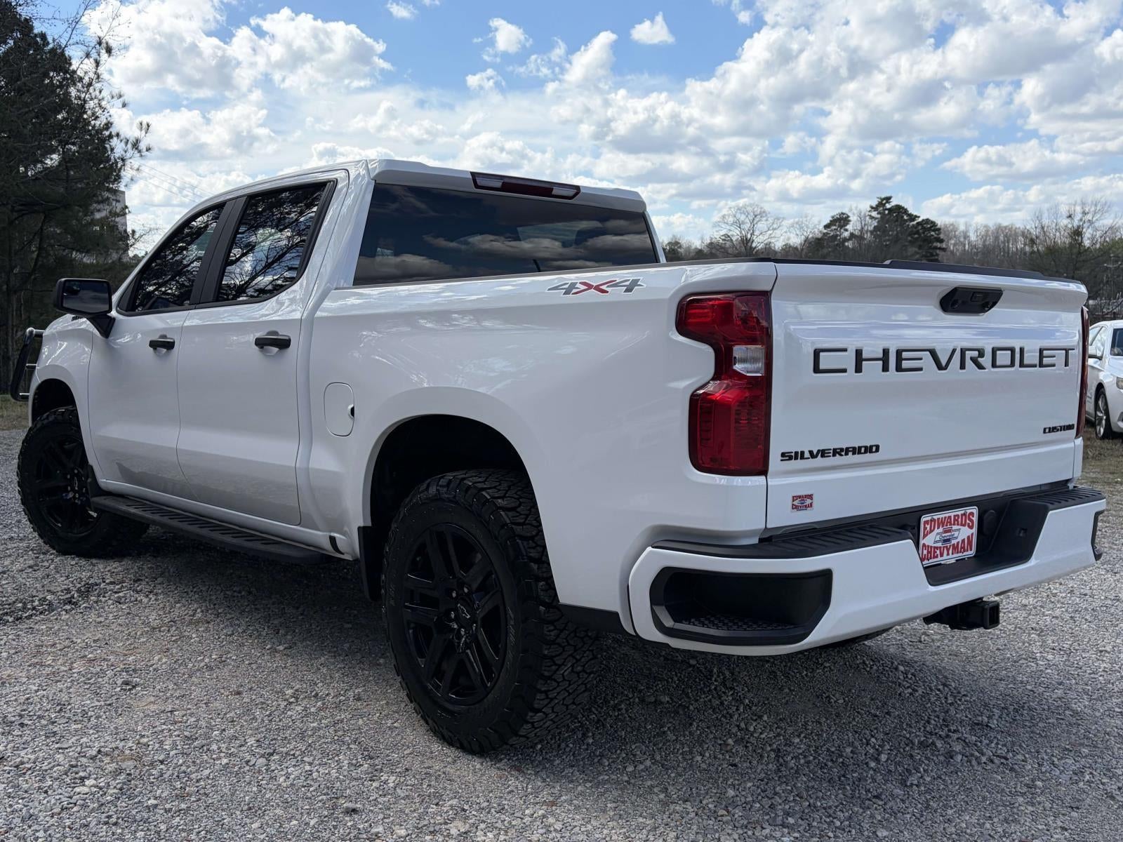 2025 Chevrolet Silverado 1500 Custom