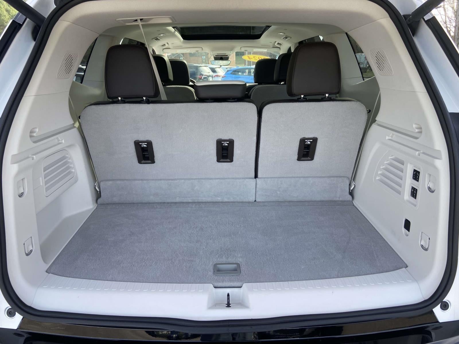 2024 GMC Acadia Denali