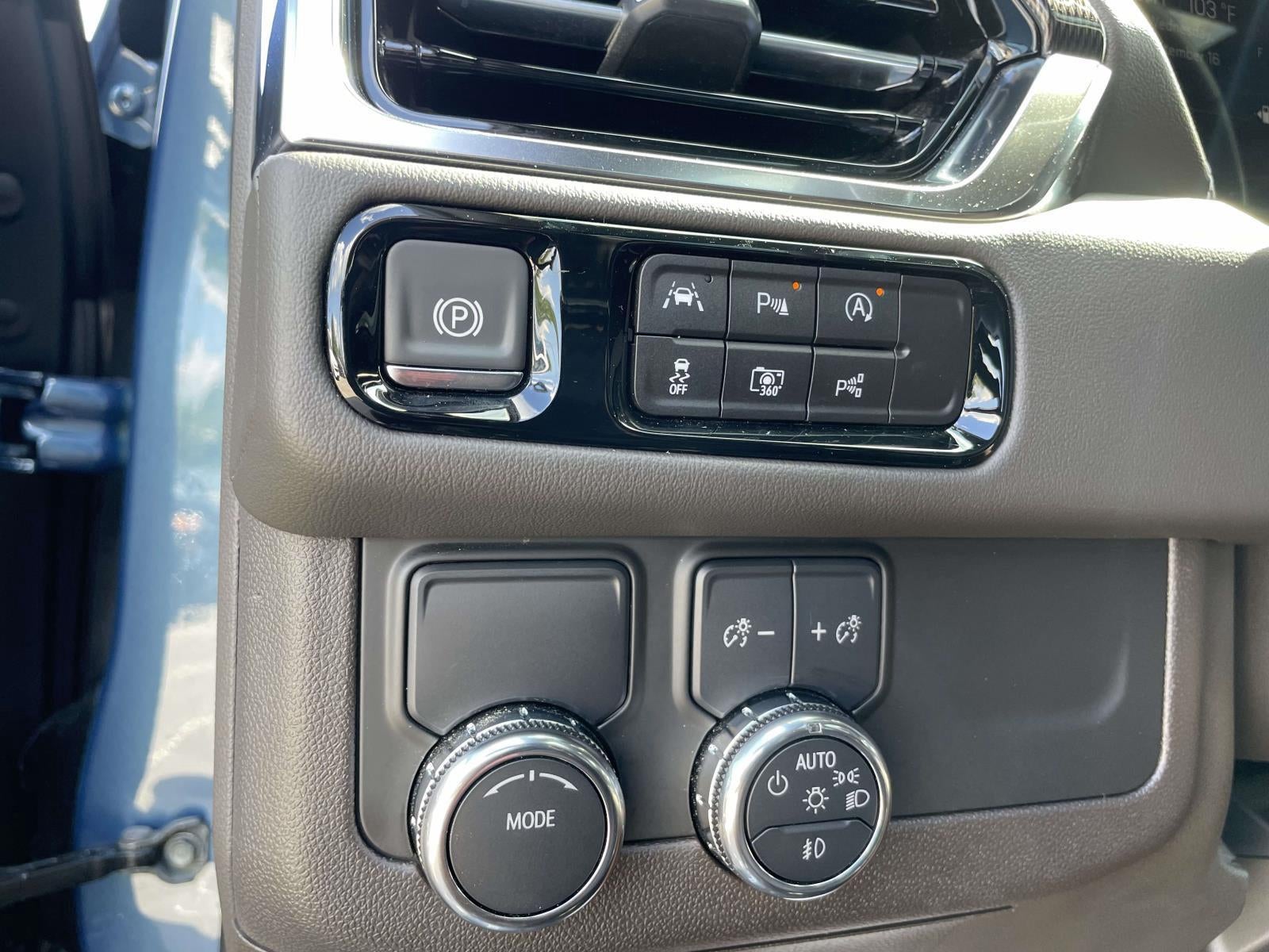 2025 GMC Yukon Elevation