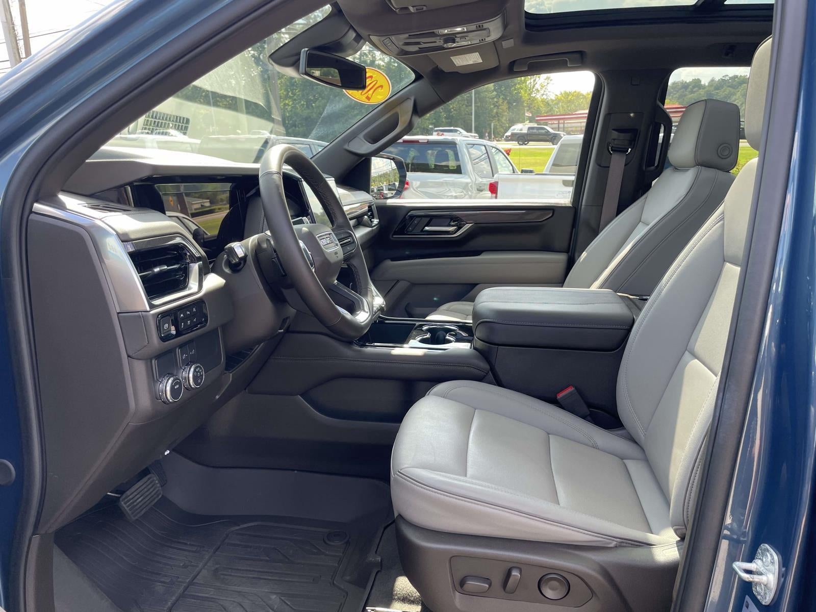 2025 GMC Yukon Elevation