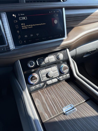 2024 GMC Yukon XL Denali