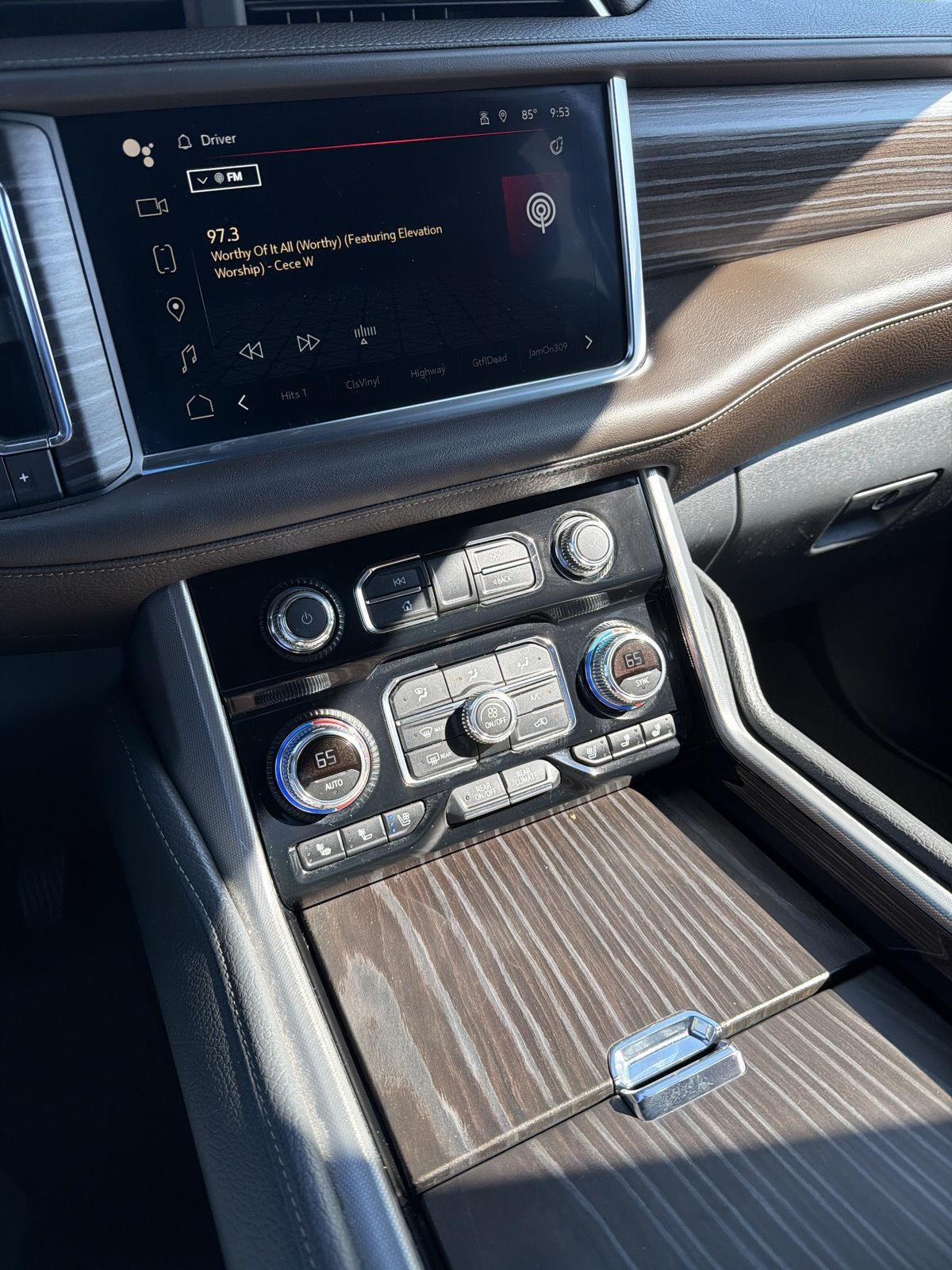 2024 GMC Yukon XL Denali
