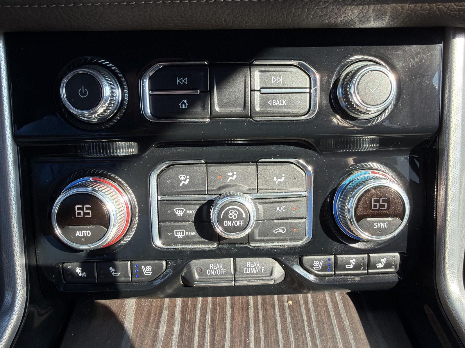 2024 GMC Yukon XL Denali