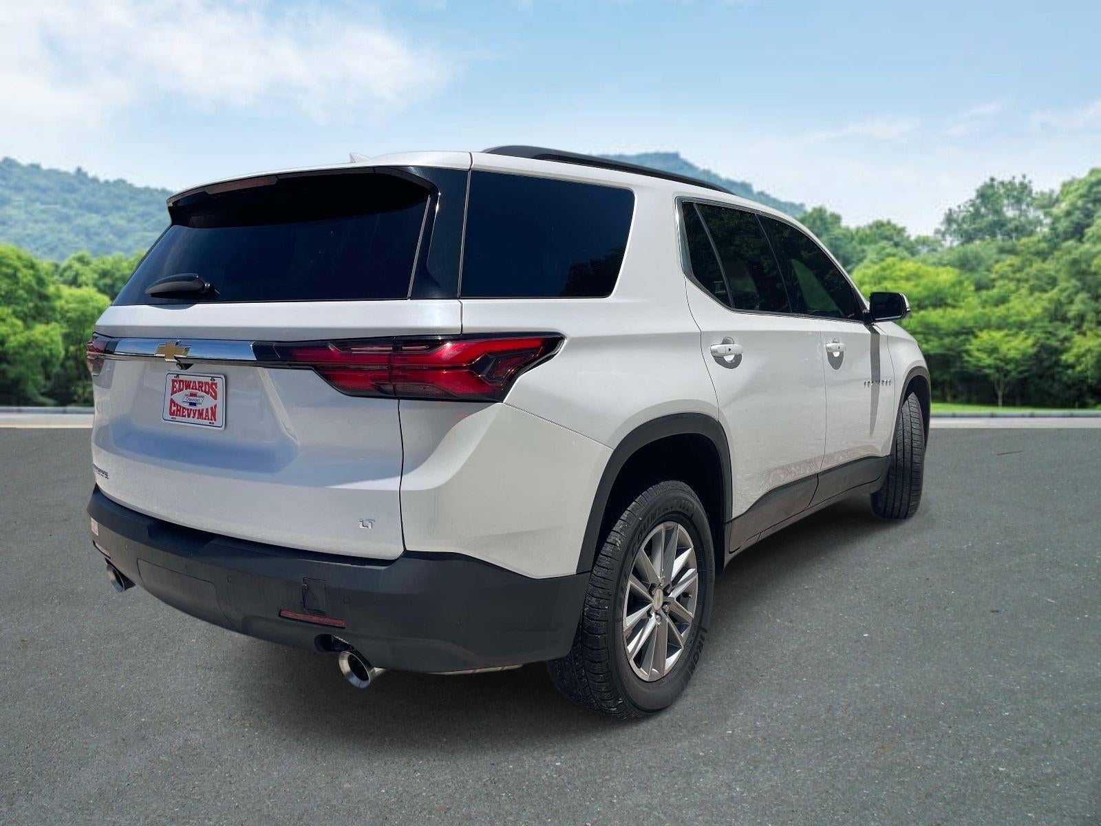 2022 Chevrolet Traverse LT Cloth