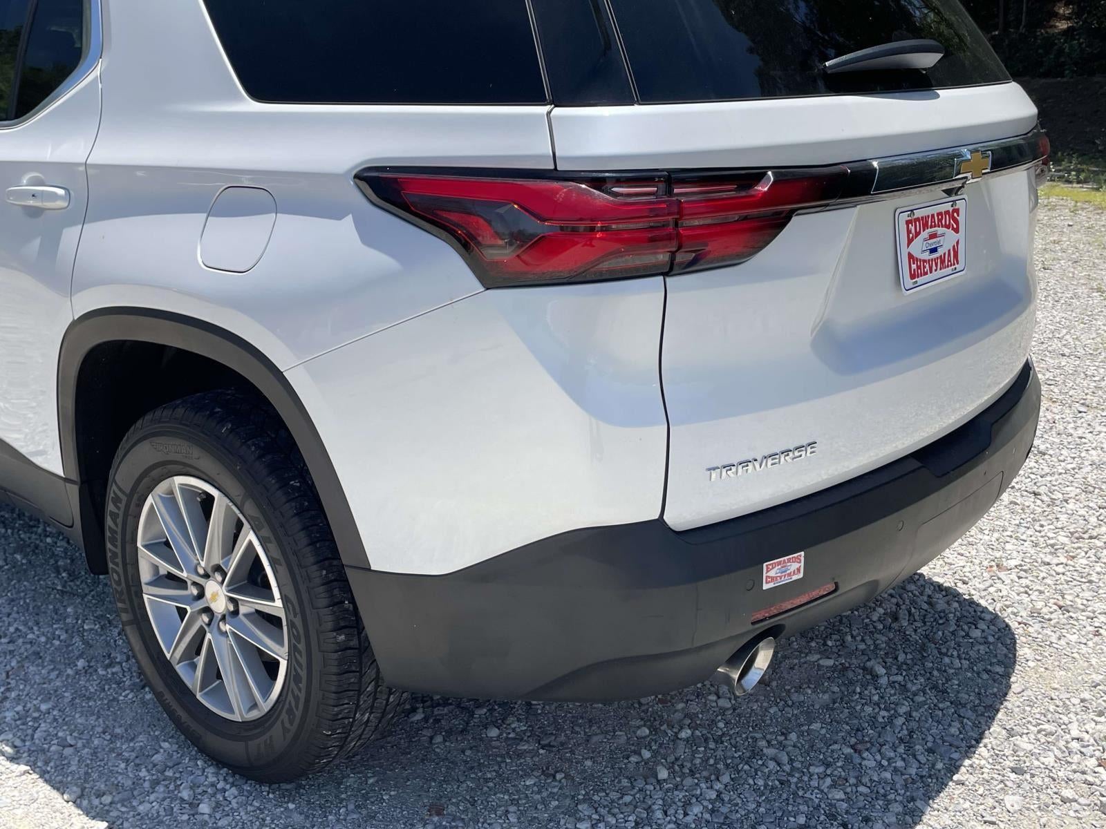 2022 Chevrolet Traverse LT Cloth