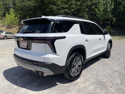2025 Chevrolet Traverse LT