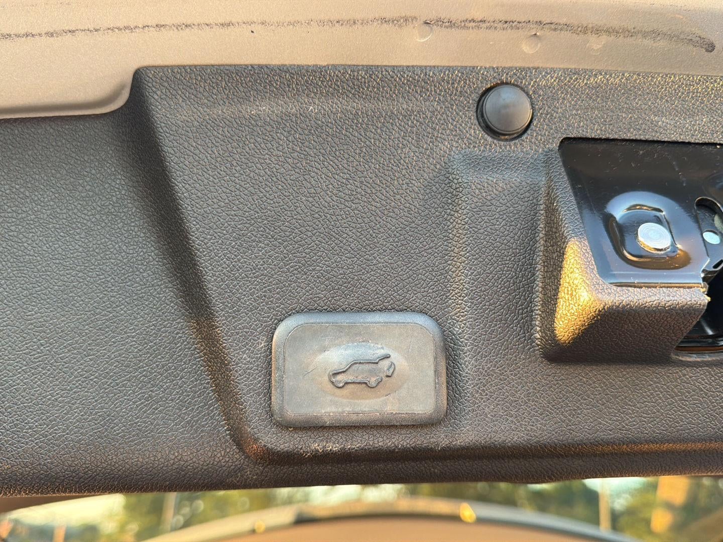2011 Chevrolet Traverse LTZ
