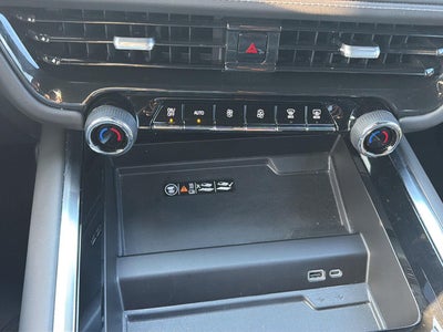 2025 Chevrolet Suburban LT
