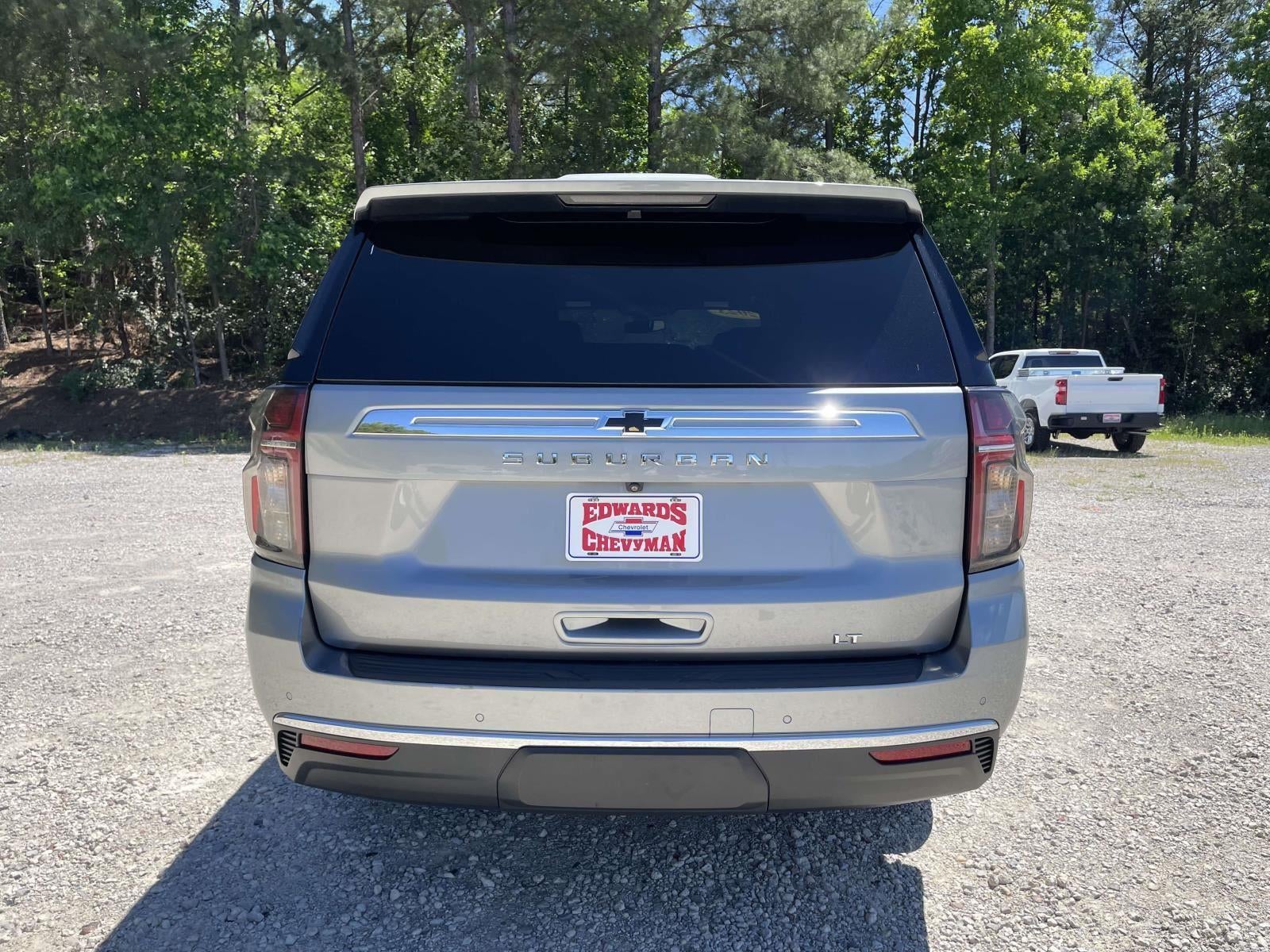2023 Chevrolet Suburban LT