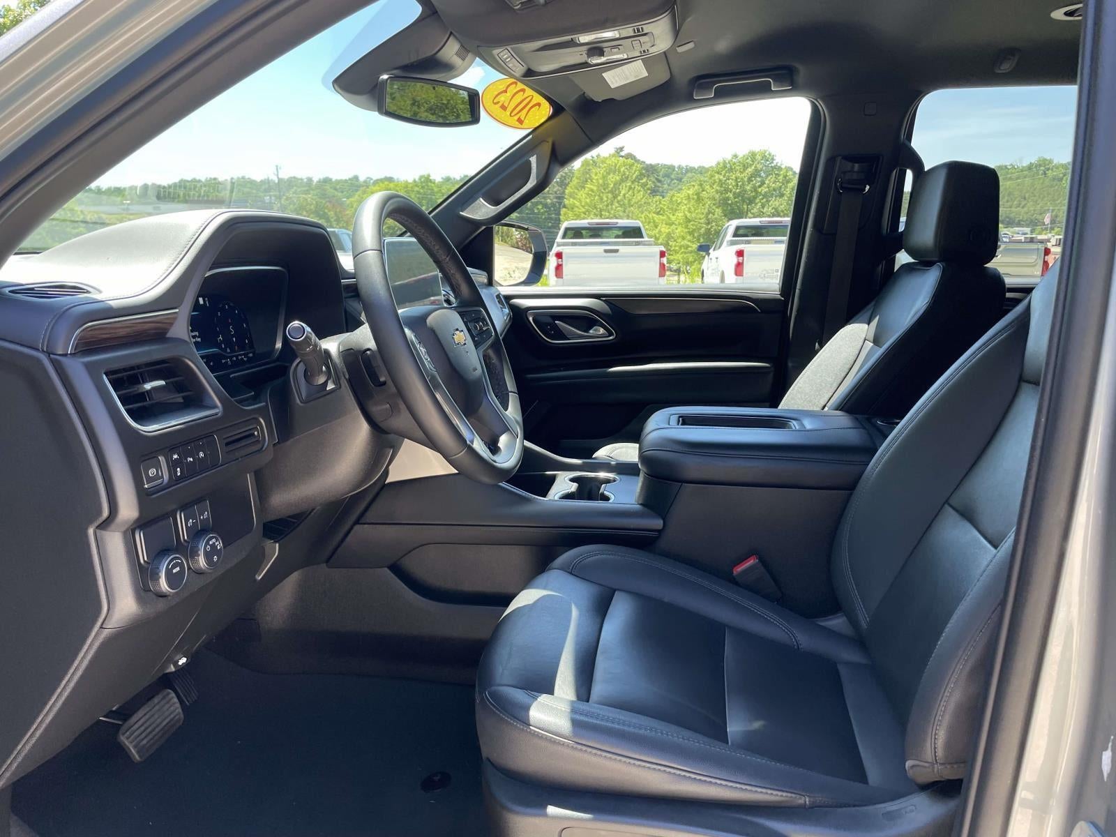 2023 Chevrolet Suburban LT
