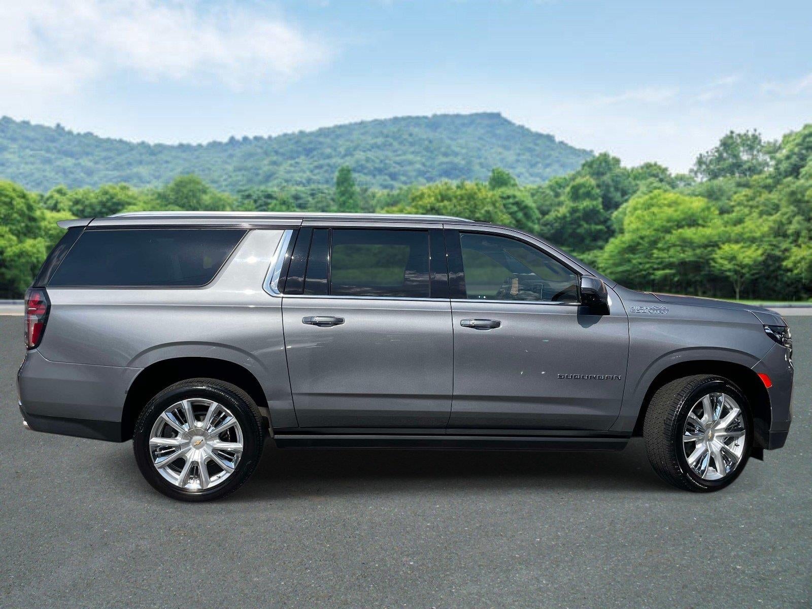 2022 Chevrolet Suburban High Country