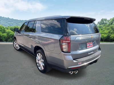 2022 Chevrolet Suburban High Country