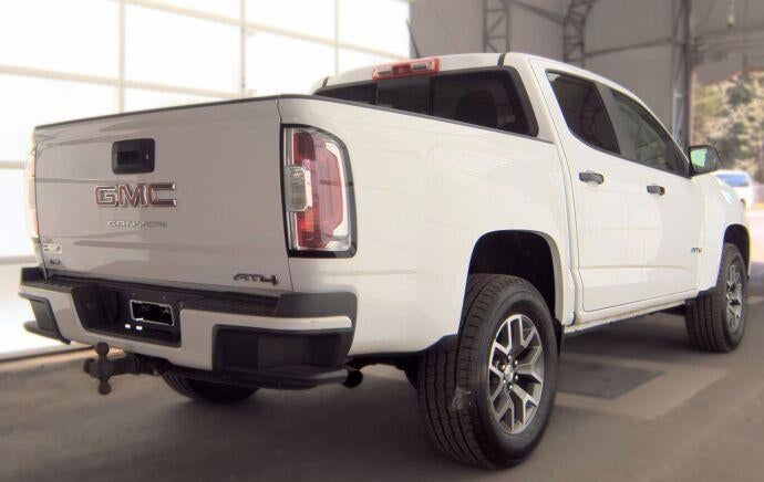 2022 GMC Canyon 4WD AT4 w/Cloth