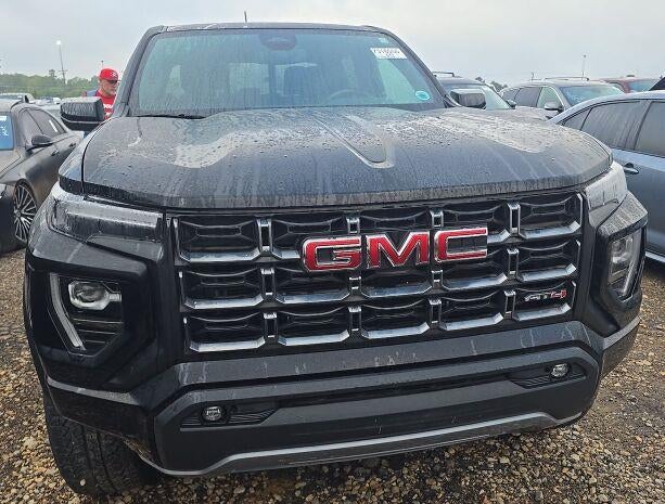 2024 GMC Canyon AT4