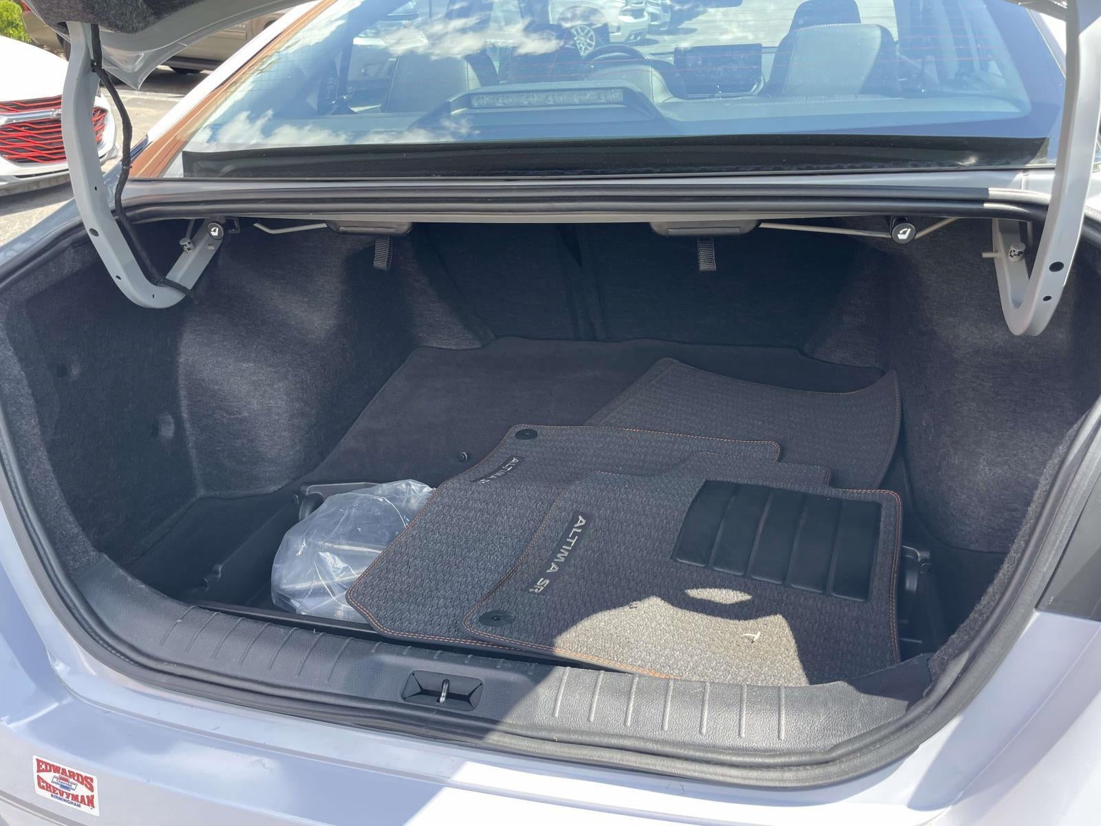 2025 Nissan Altima SR