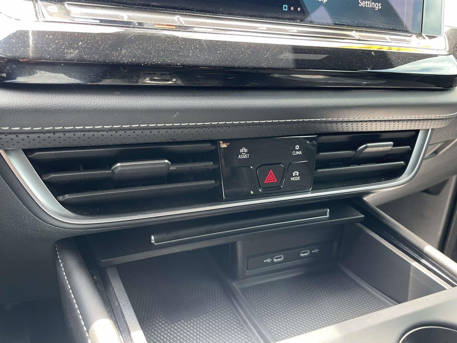 2024 Volkswagen Atlas Cross Sport 2.0T SE