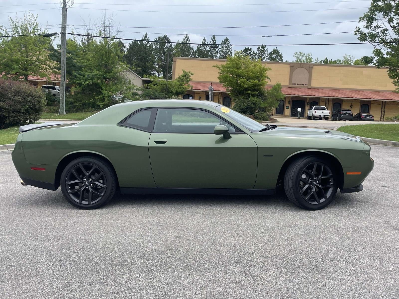 2022 Dodge Challenger SXT