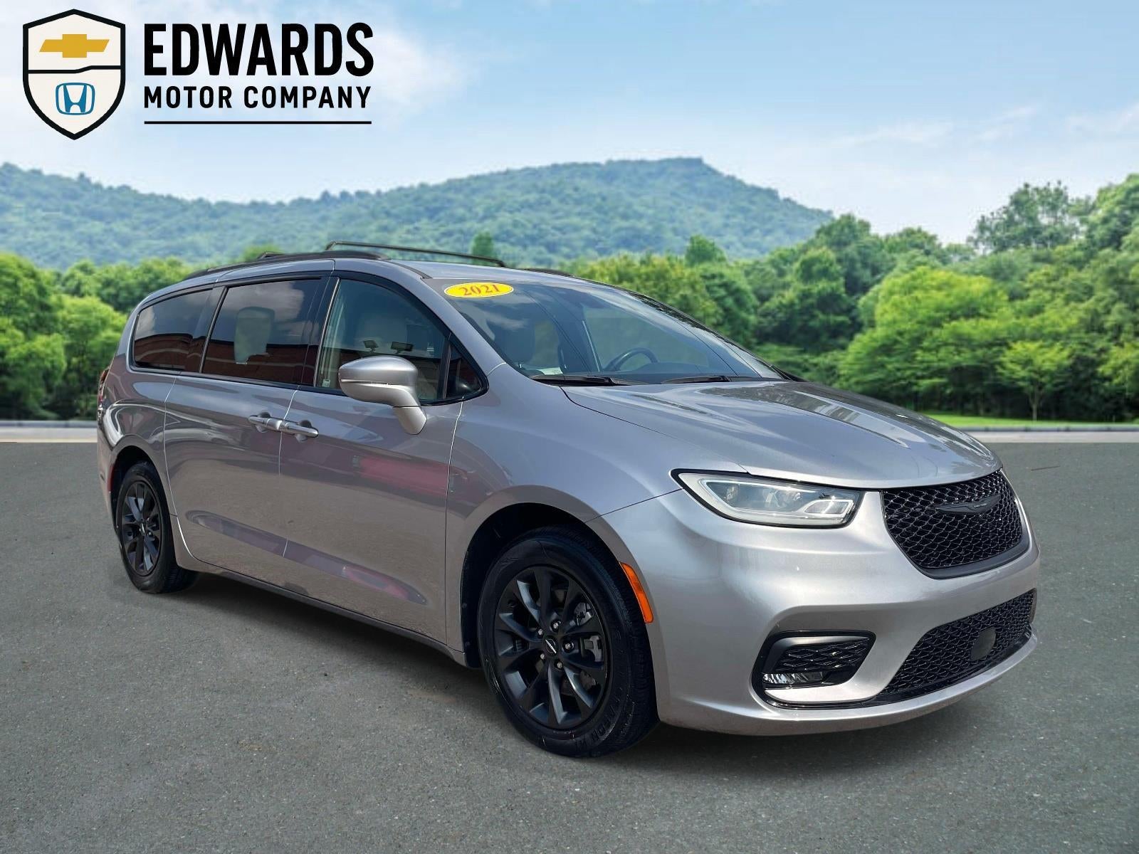 2021 Chrysler Pacifica Touring