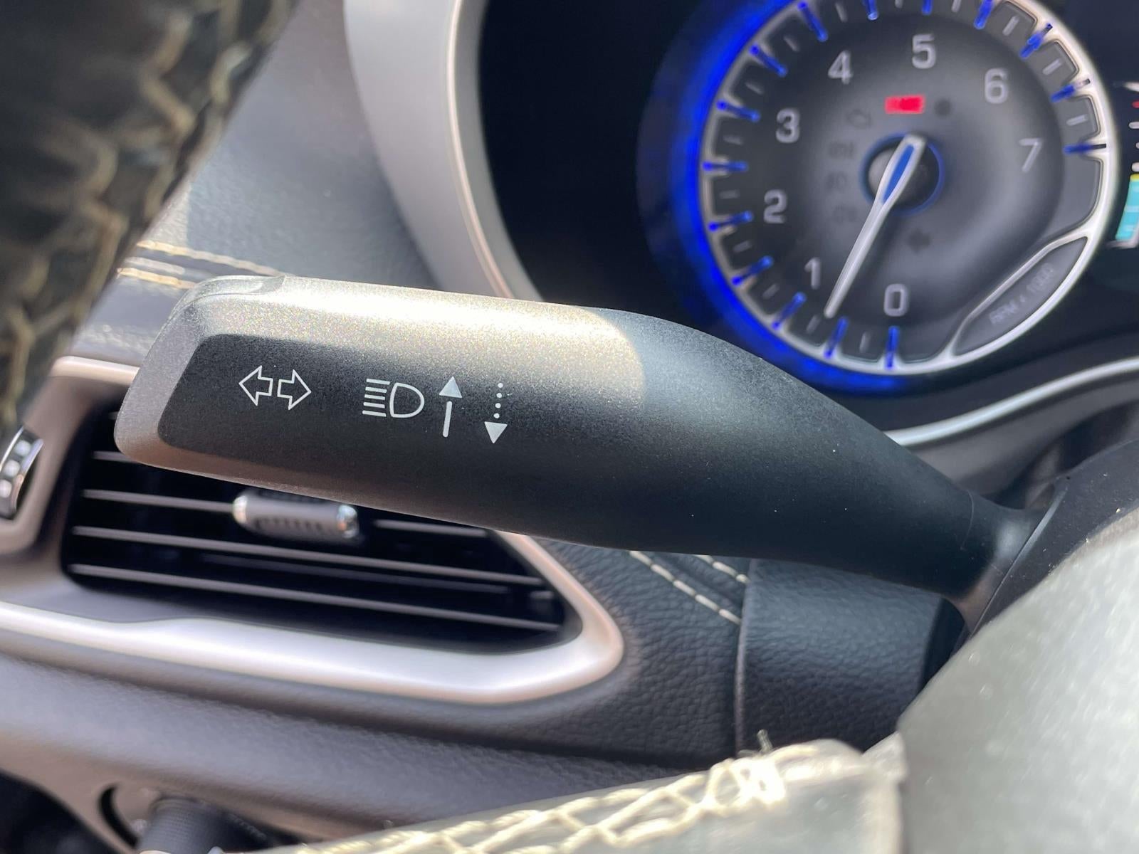 2021 Chrysler Pacifica Touring
