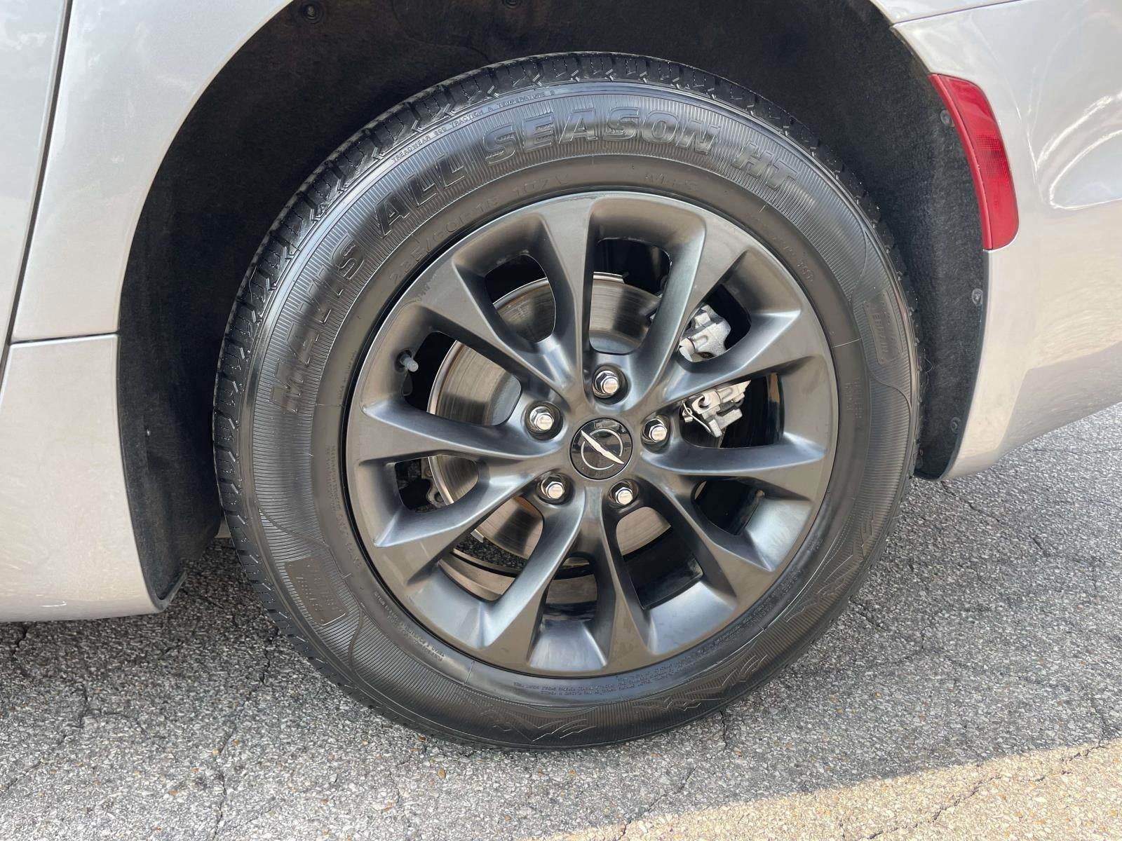 2021 Chrysler Pacifica Touring