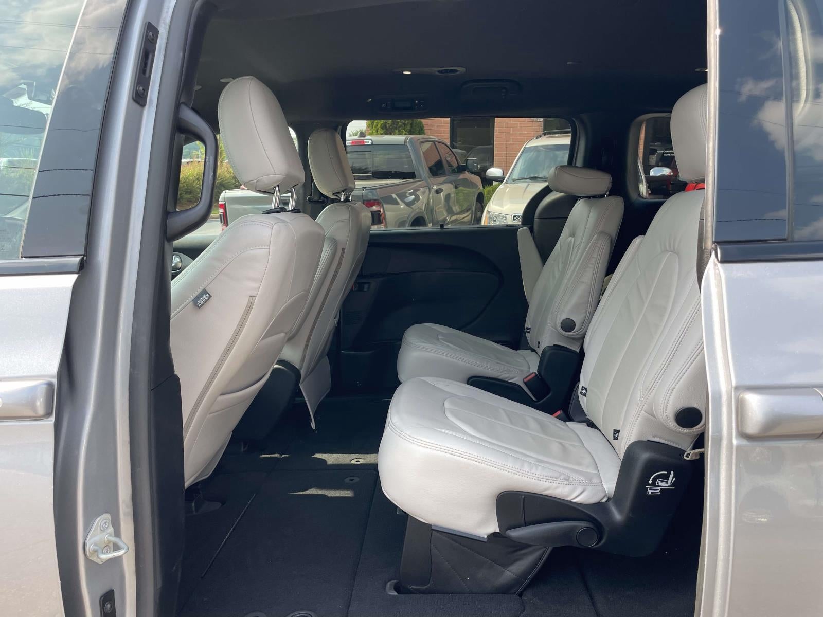 2021 Chrysler Pacifica Touring