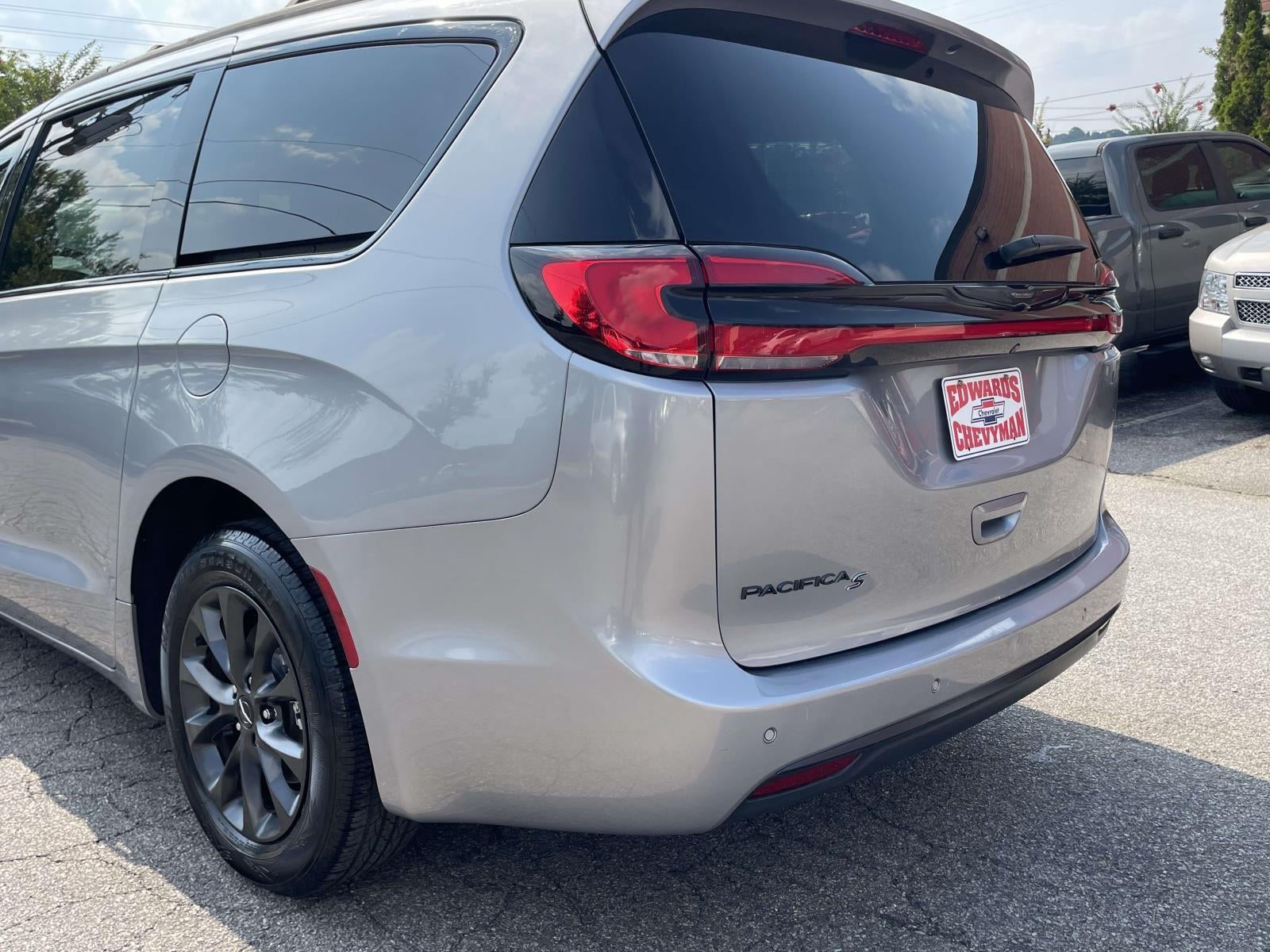2021 Chrysler Pacifica Touring