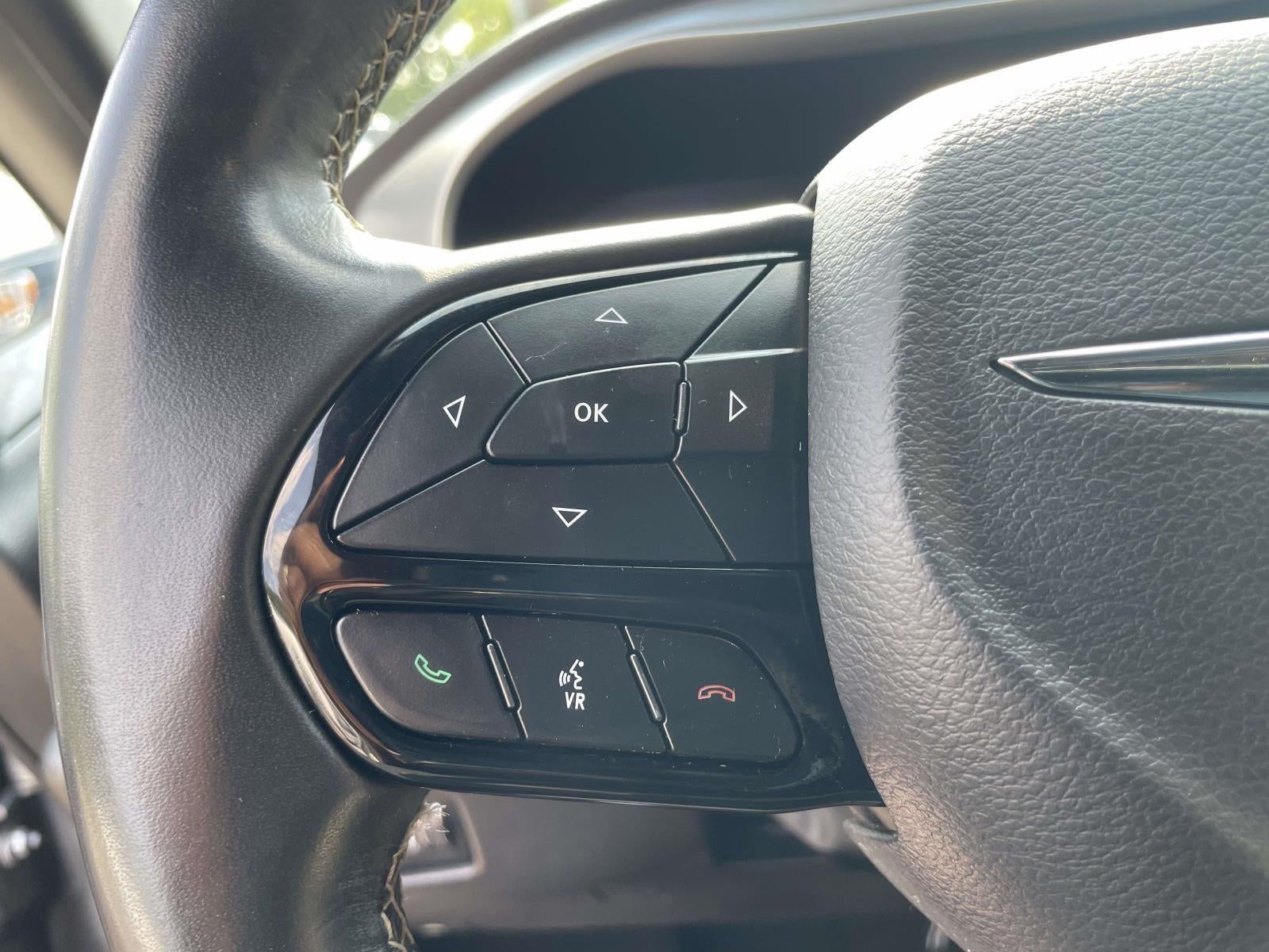 2021 Chrysler Pacifica Touring