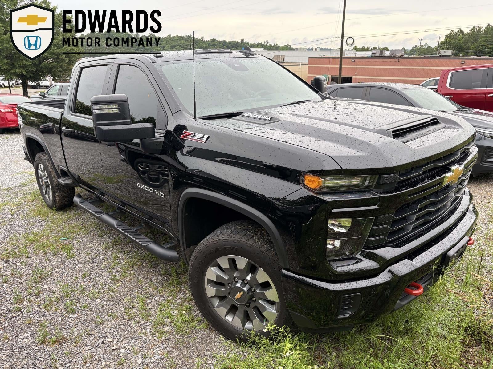 2025 Chevrolet Silverado HD Custom 4WD Crew Cab Standard Box's photo