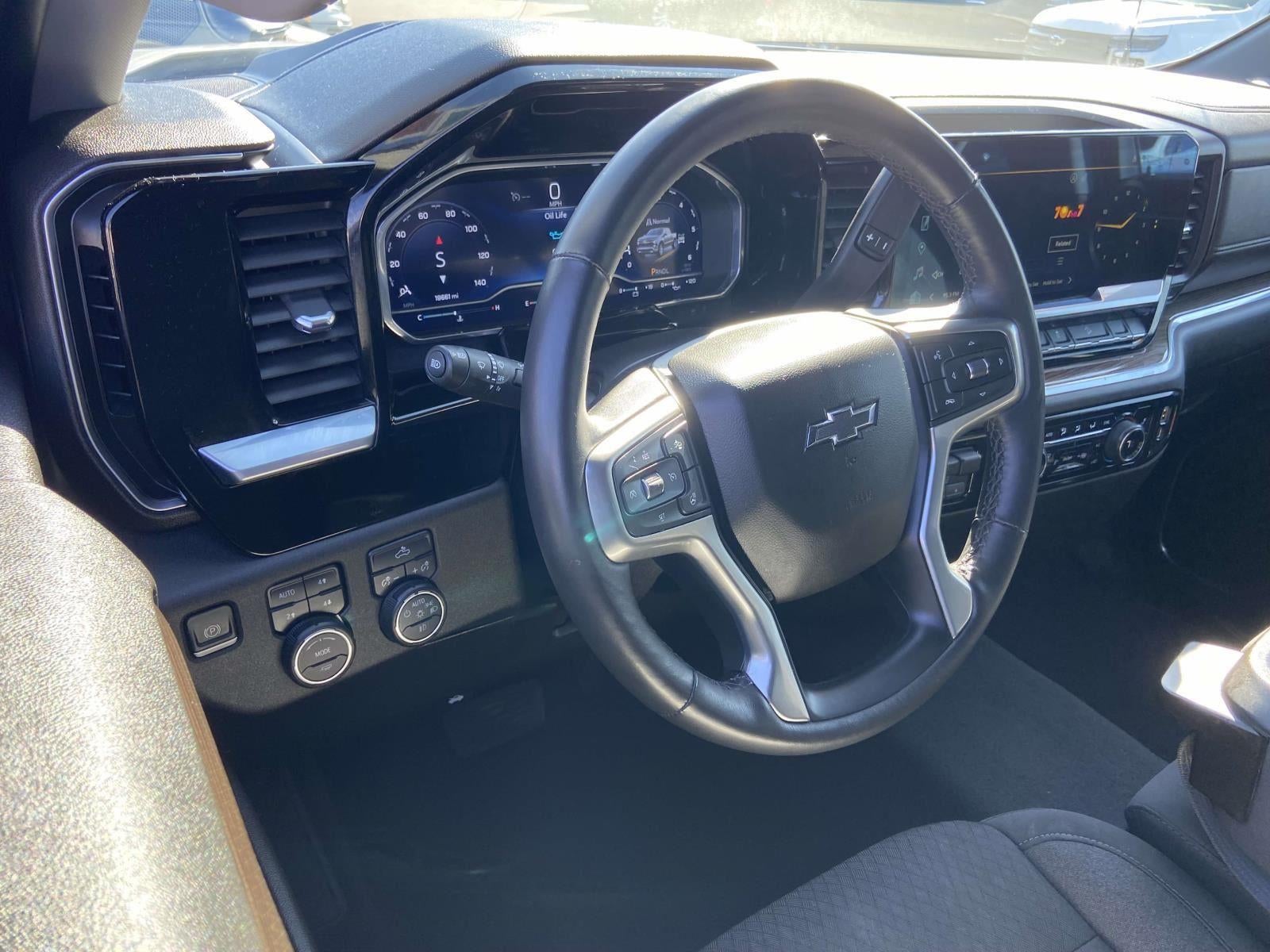 2022 Chevrolet Silverado 1500 RST