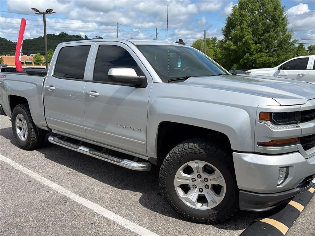 2018 Chevrolet Silverado 1500 LT 4X4 Crew Cab Short Box's photo