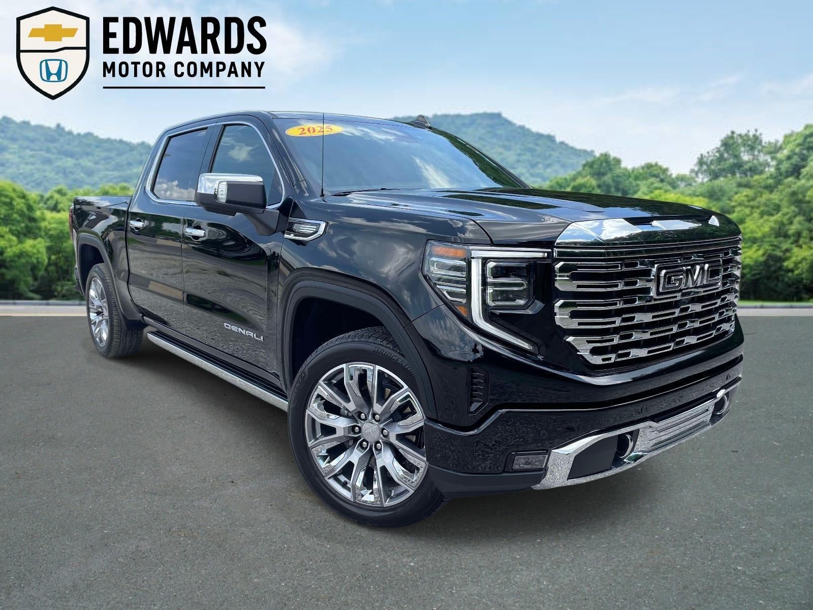 2025 GMC Sierra 4WD Crew Cab Short Box Denali's photo