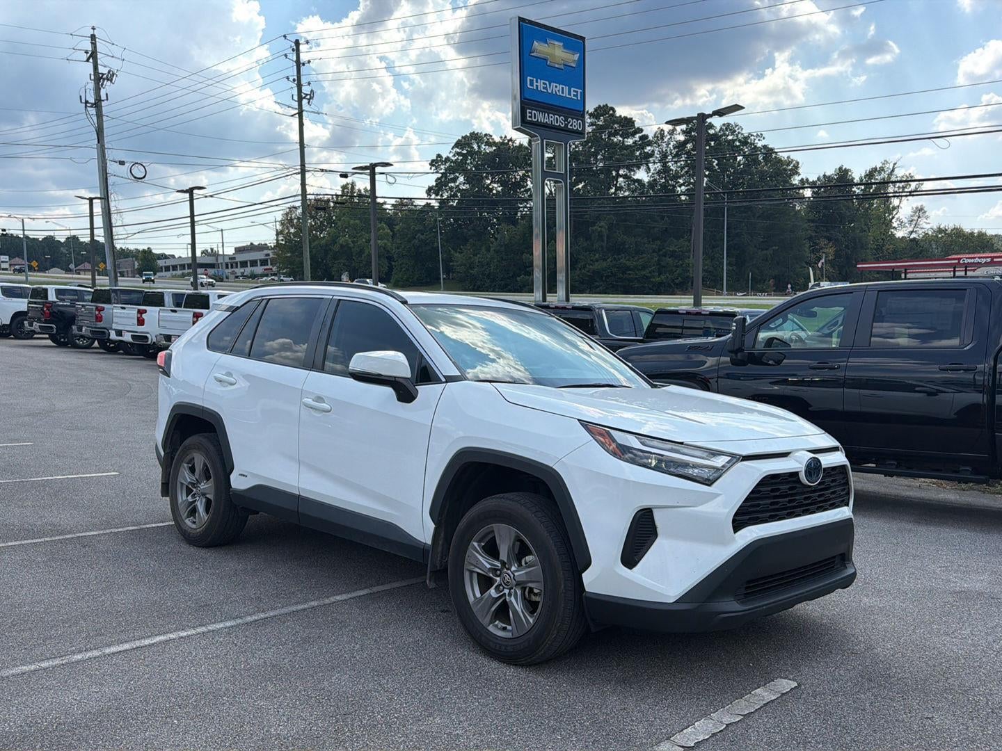2024 Toyota RAV4 Hybrid XLE