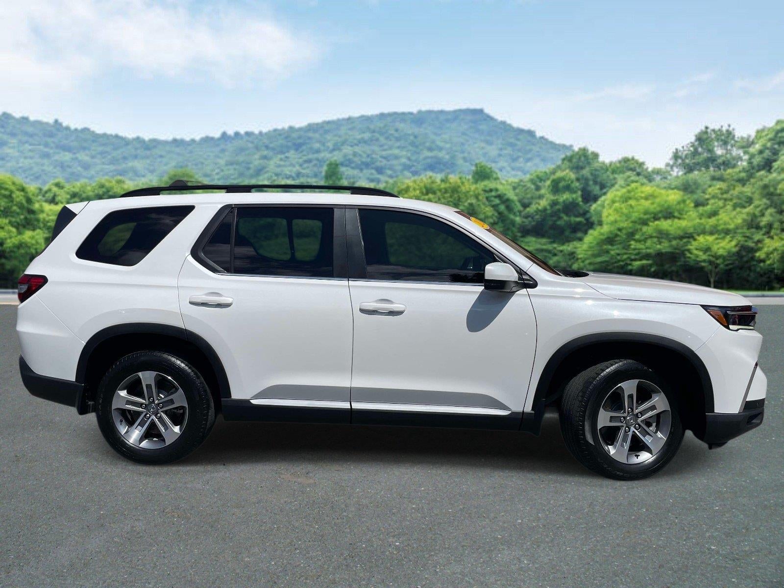 2023 Honda Pilot EX-L 8 Passenger