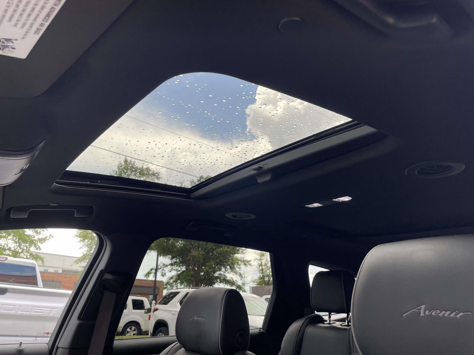 2022 Buick Enclave Avenir