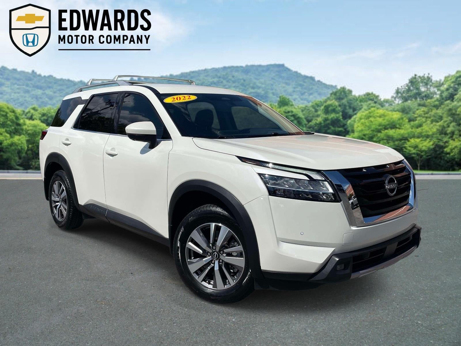 2022 Nissan Pathfinder SL