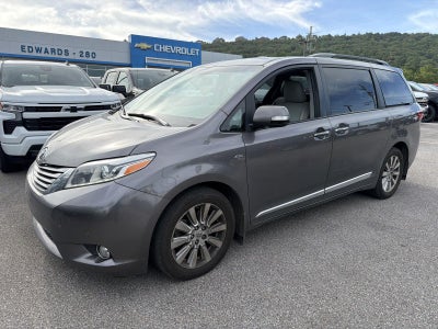 2017 Toyota Sienna XLE