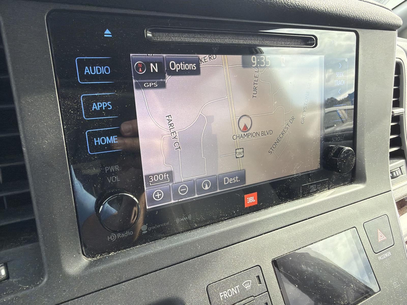 2017 Toyota Sienna XLE