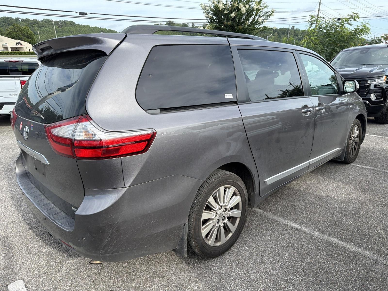 2017 Toyota Sienna XLE