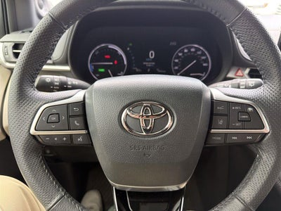2023 Toyota Sienna Limited