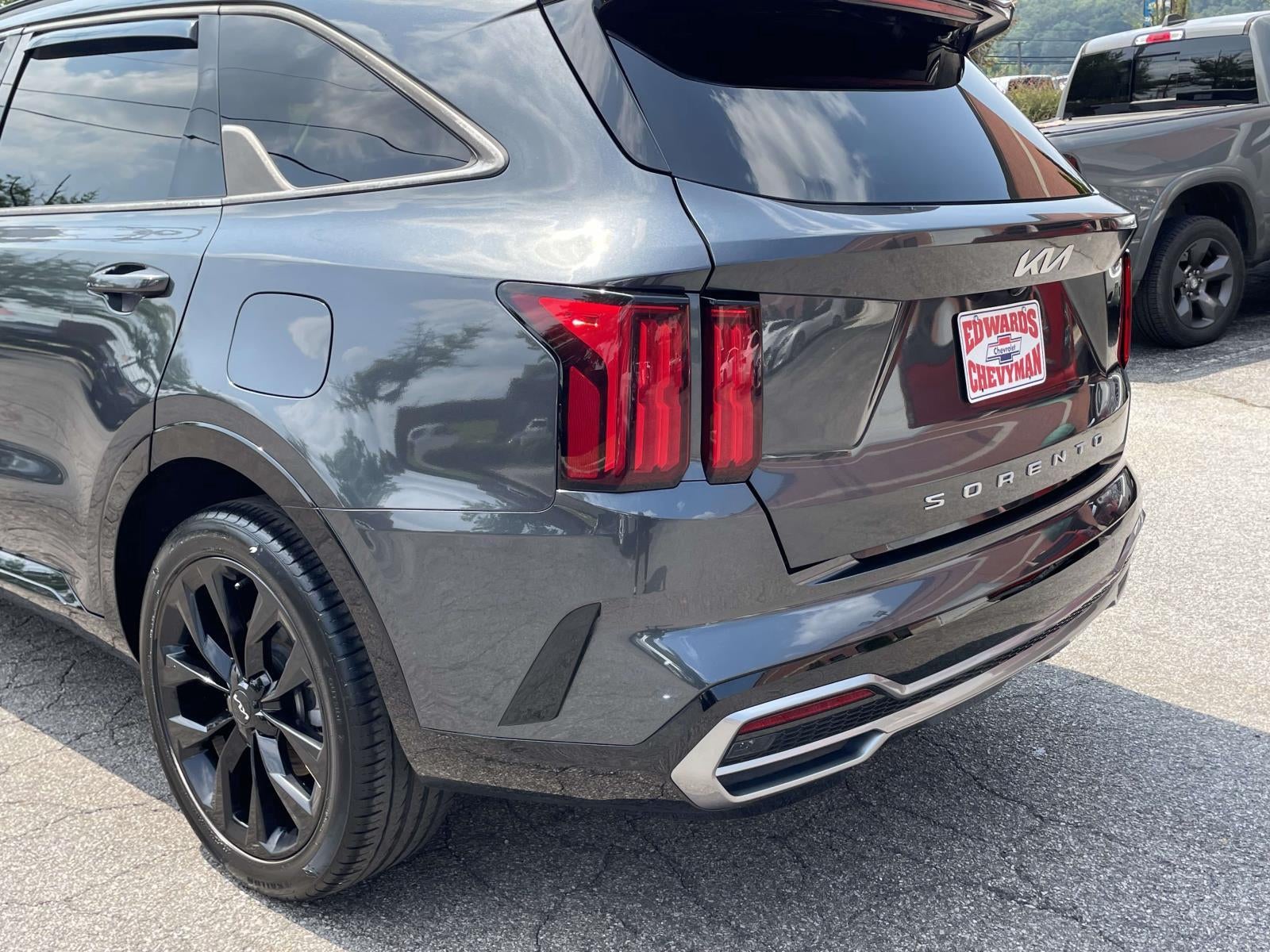 2022 Kia Sorento SX