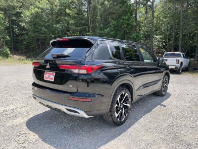 2024 Mitsubishi Outlander SE