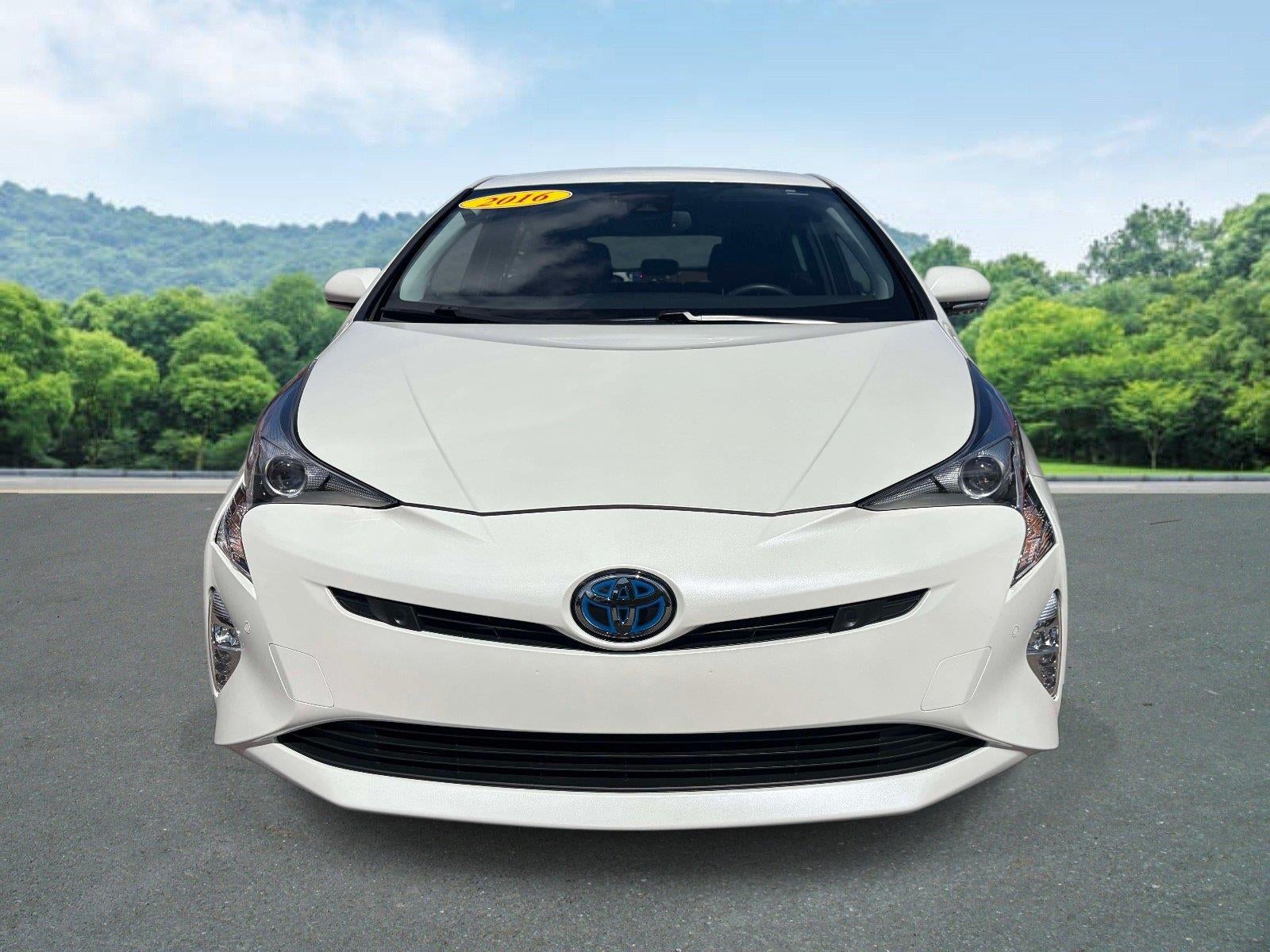 2016 Toyota Prius Four