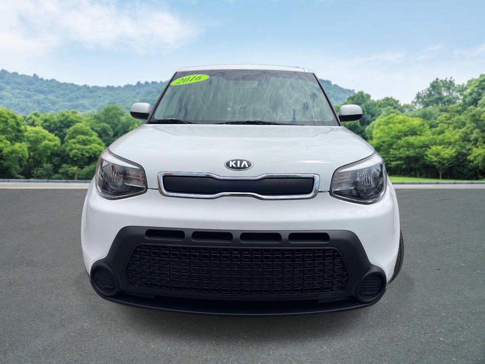 2016 Kia Soul Base