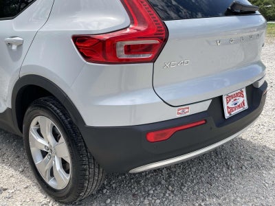 2022 Volvo XC40 Momentum