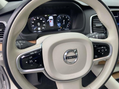 2022 Volvo XC90 Momentum